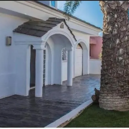 Hawai Villa *
