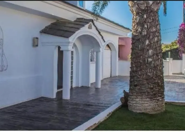 Hawai Villa *